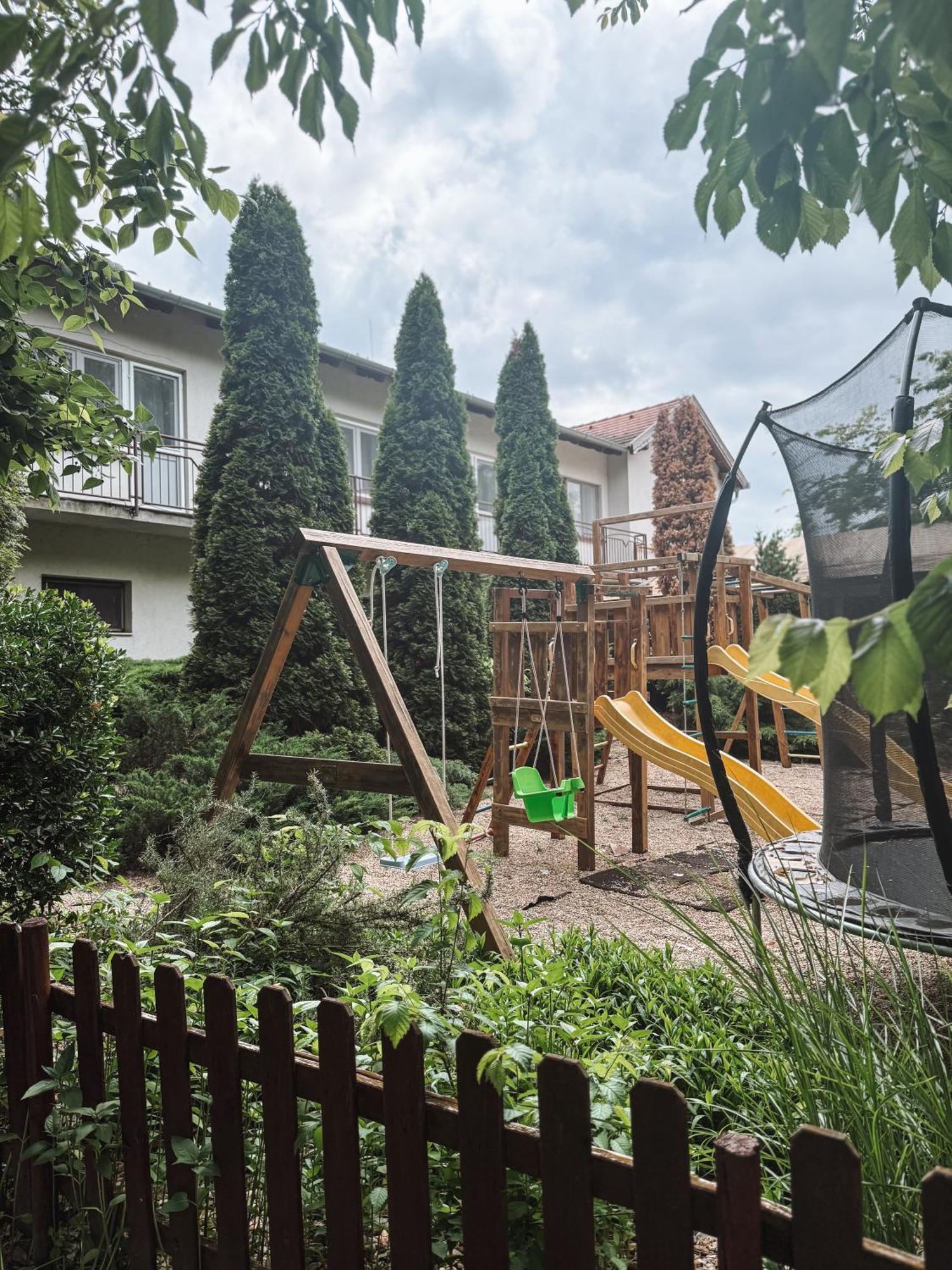 Sobri Halaszcsarda Es Panzio Бая Экстерьер фото